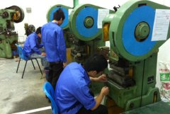 合作工厂生产车间